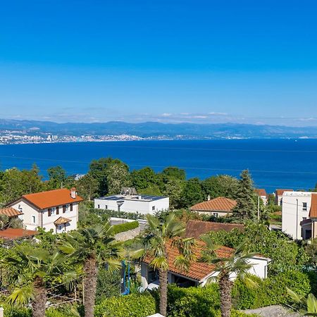 Apartments Villa Chiara Opatija Icici Bagian luar foto