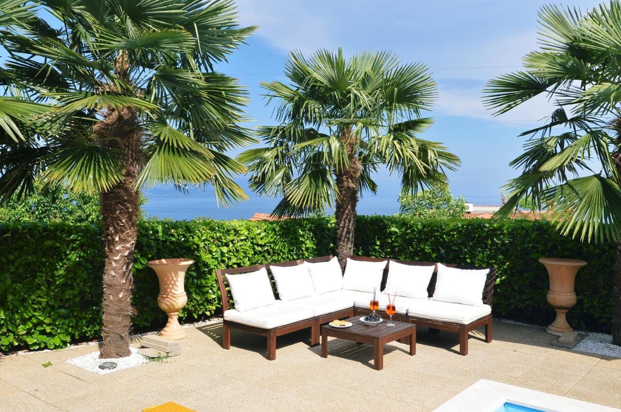 Apartments Villa Chiara Opatija Icici Bagian luar foto