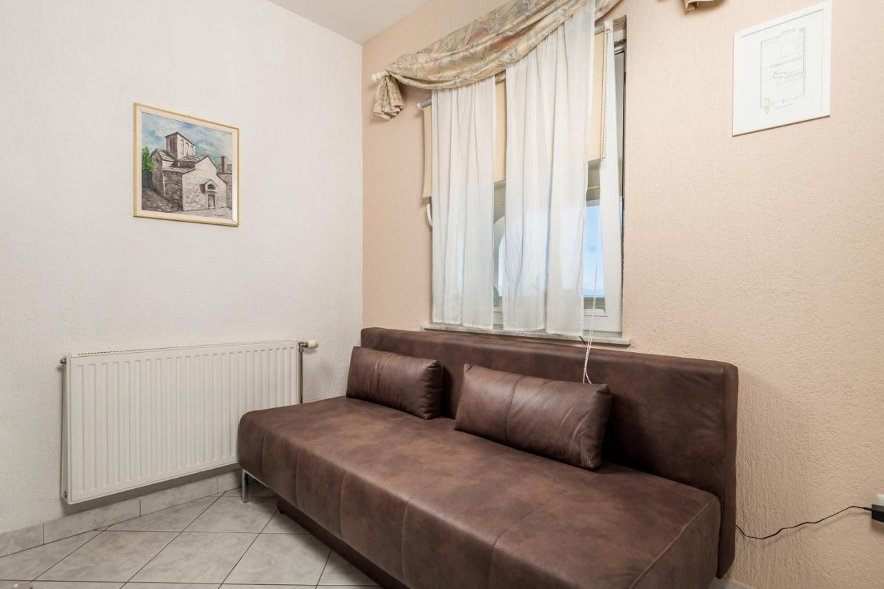 Apartments Villa Chiara Opatija Icici Bagian luar foto